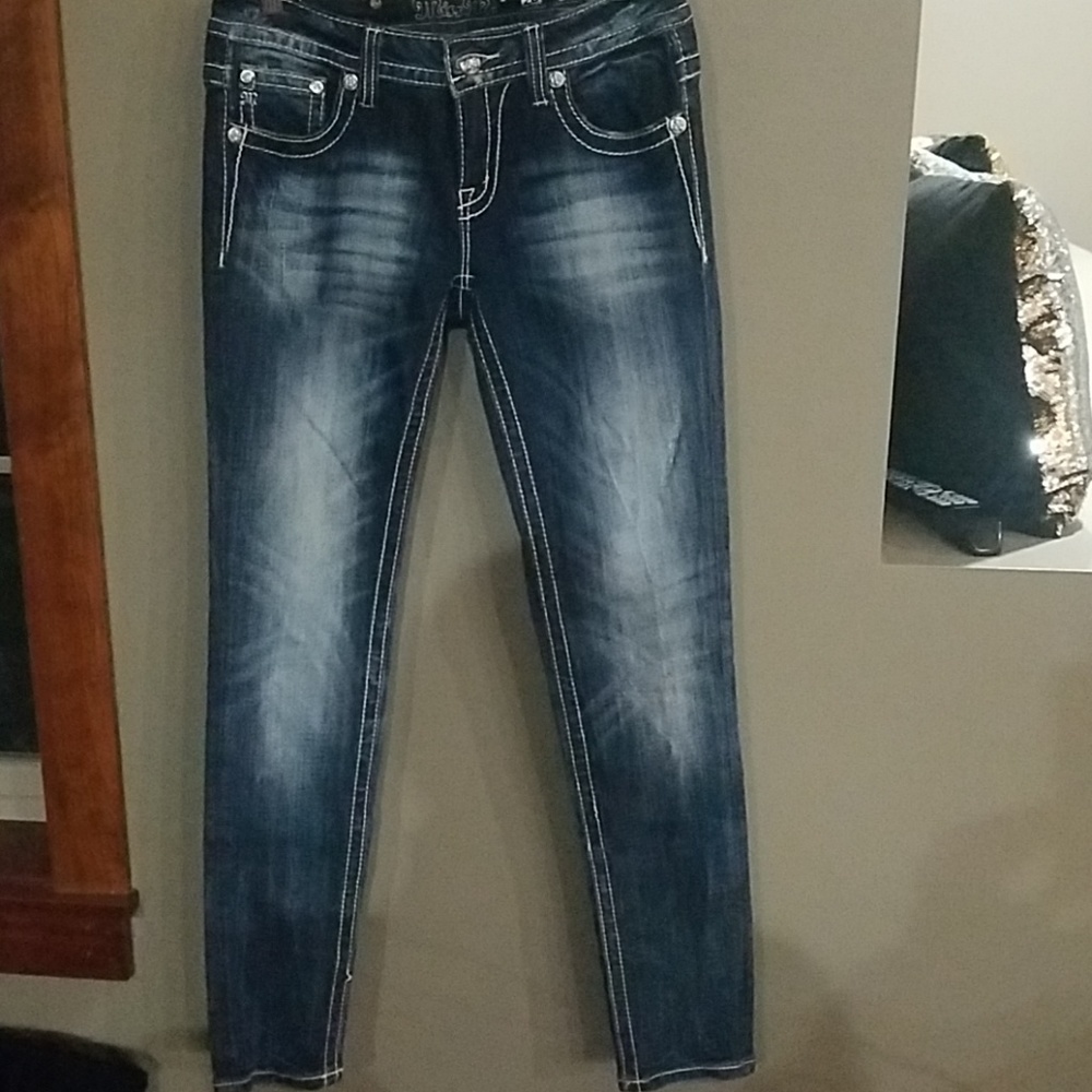 Miss me skinny Jean's never worn